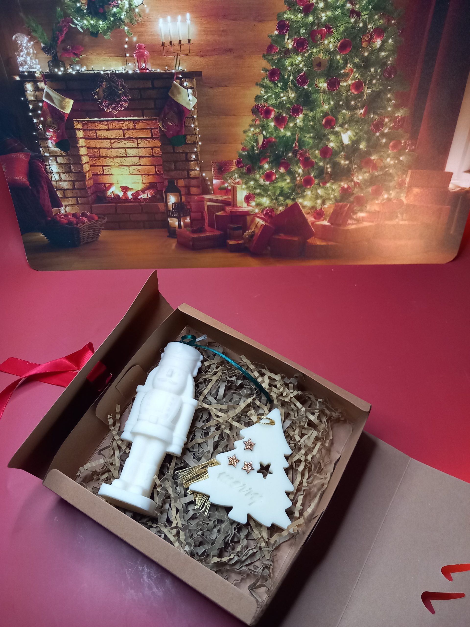 Christmas Box 1 - Image 3