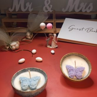 Χειροποίητη Μπομπονιέρα σε Πήλινο Βαζάκι με Πεταλούδα