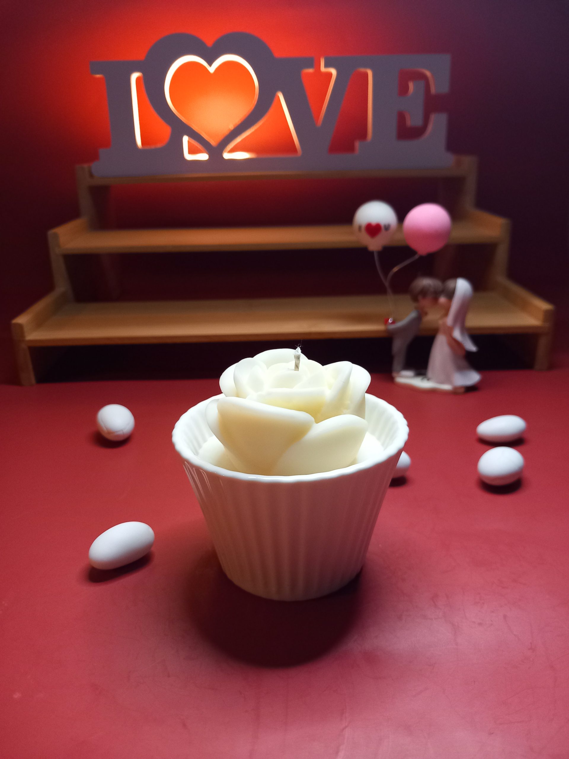 Μπομπονιέρα "Rose Cupcake" - Αρωματικό Κερί σε Πορσελάνινη Βάση